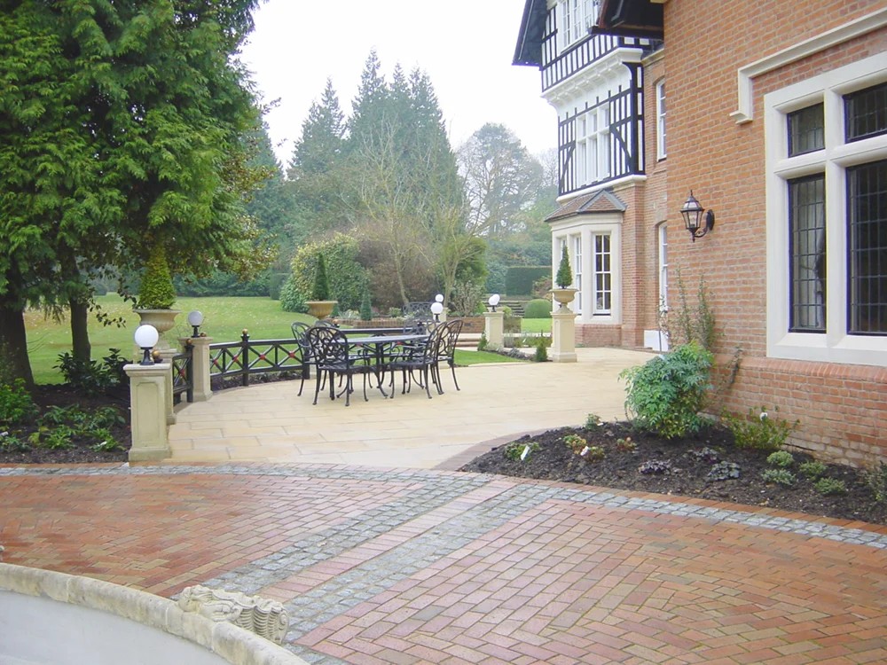 The Country House